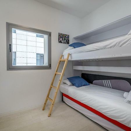 Beautiful Sunny 3 Bedrooms In Font Of The Beach Tel Aviv Eksteriør billede